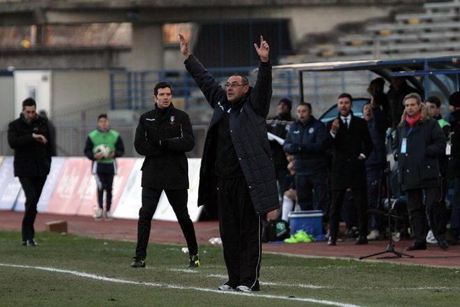 Sarri strizza l’occhio al rinnovo: «È una formalità» 