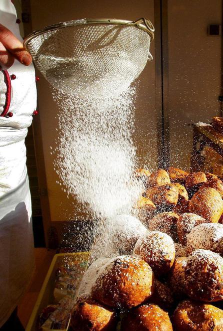 Gara di frittelle di San Giuseppe e dolci da leccarsi i baffi