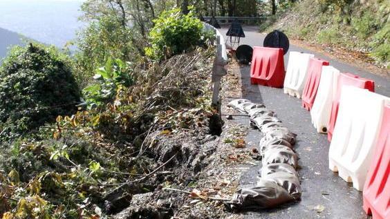 Noi, ostaggi delle frane “Senza pace da 10 giorni”