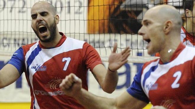 Grossetofiere in campo con la testa alla Coppa