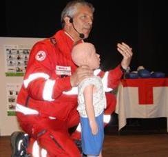 A lezione per evitare il soffocamento dei bambini