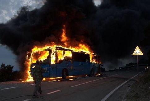 Prende fuoco autobus dell’Atl nessun ferito fra i passeggeri 
