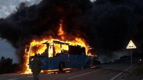 Prende fuoco autobus dell’Atl nessun ferito fra i passeggeri