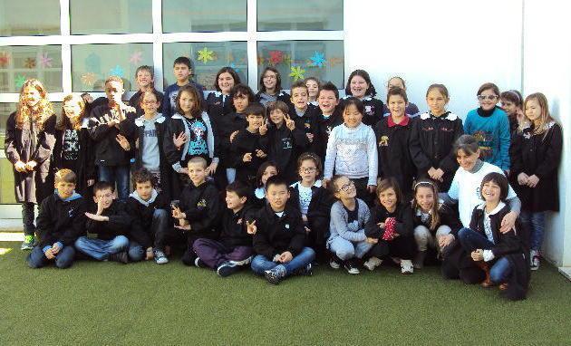 I bambini delle Guerrazzi imparano l’arte del riciclo