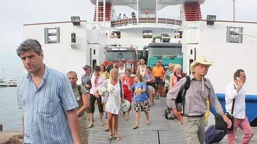 Tassa di sbarco bocciata «Assurdo, subito ricorso»