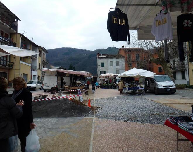 Borgo, il mercato in un cantiere 
