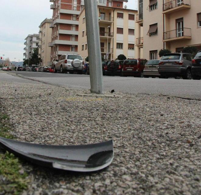 Motociclista travolto 