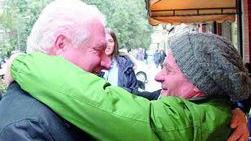 Amici d’infanzia si ritrovano dopo 53 anni