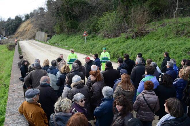 In duecento marciano per chiedere la riapertura della “Francesca” 