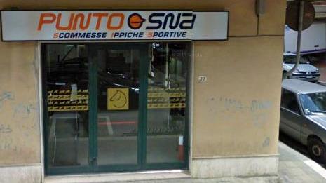 Rapina all’agenzia, picchiata una donna