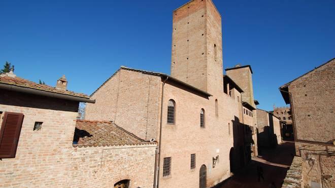 Certaldo sboccia con le giornate di primavera