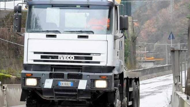 Carrara, progetto di somma urgenza per le strade del marmo