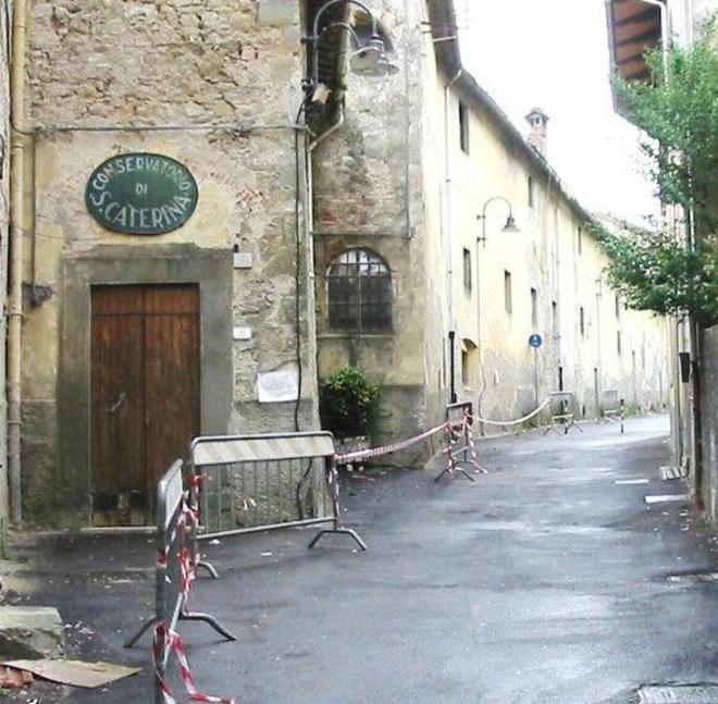 «Accesso garantito ai soli residenti»