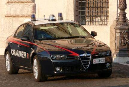 Va a fare una denuncia ma viene arrestato