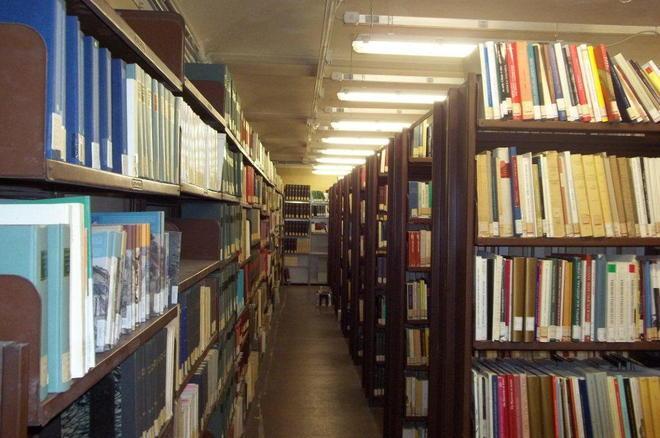 Sapienza, la biblioteca non si sposta 