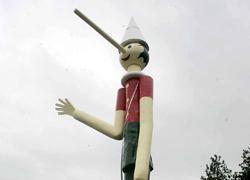 Collodi: il parco di Pinocchio adotta un bambino a distanza 