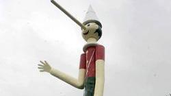 Collodi: il parco di Pinocchio adotta un bambino a distanza