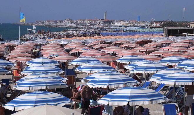 Balneari insieme da Massa a Calambrone