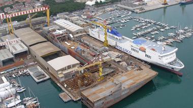 Sbocco al mare concesso da Nca alla nautica apuana