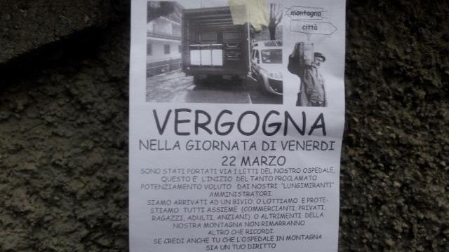 Ospedale di S. Marcello, montagna tappezzata di volantini