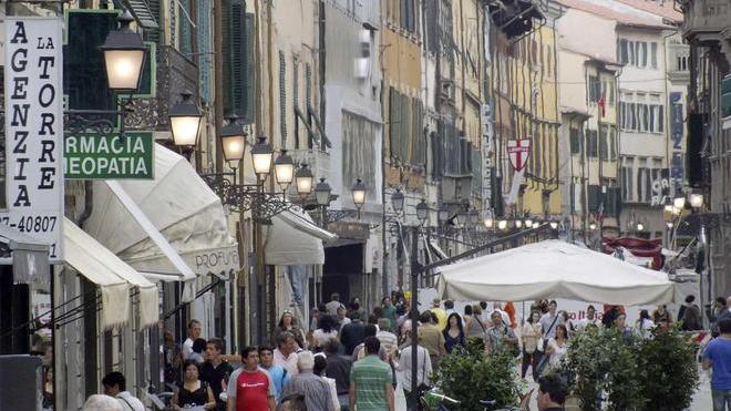 Matrimoni in calo, aumentano i riti civili