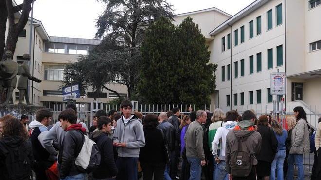 Occhio ragazzi, “Spotted” può ferire