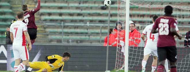Serie Bwin / Bari - Livorno: segui e commenta la partita in diretta 