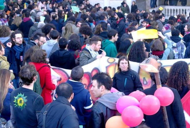 Un’assemblea contro lo sgombero dell’ex Colorificio