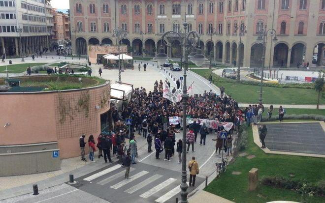 Matteotti in piazza per chiedere la palestra 