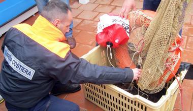Peschereccio nella riserva marina: denunciato il comandante 