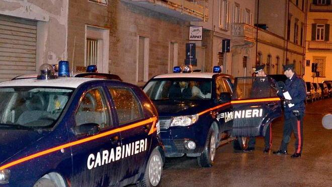 Capi griffati realizzati da clandestini in due aziende di Empoli