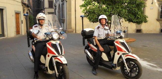 All’asta 13 scooter della polizia municipale