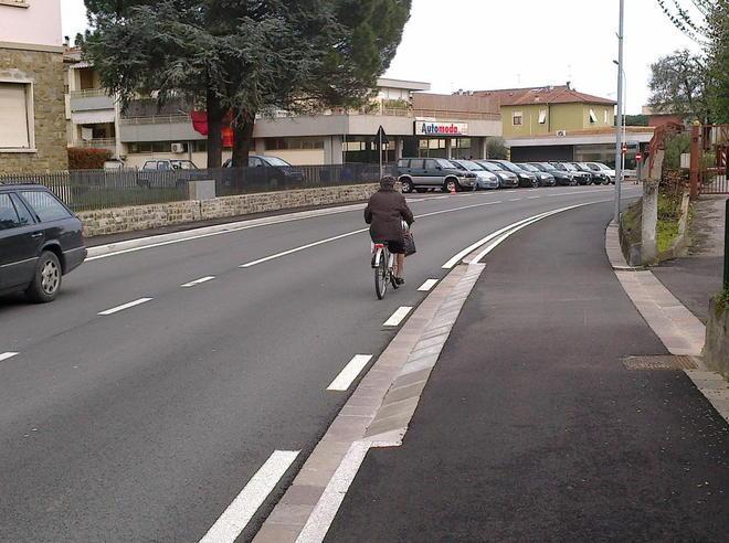 Pista ciclabile ma senza la segnaletica 