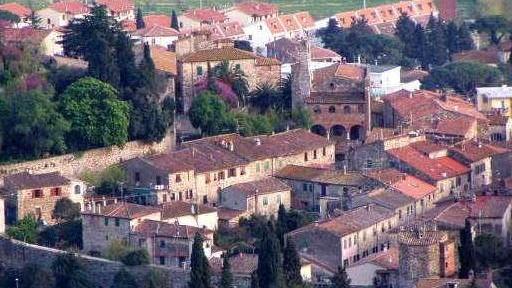 Suvereto, allarme bilancio Pioli: «Servizi a rischio»