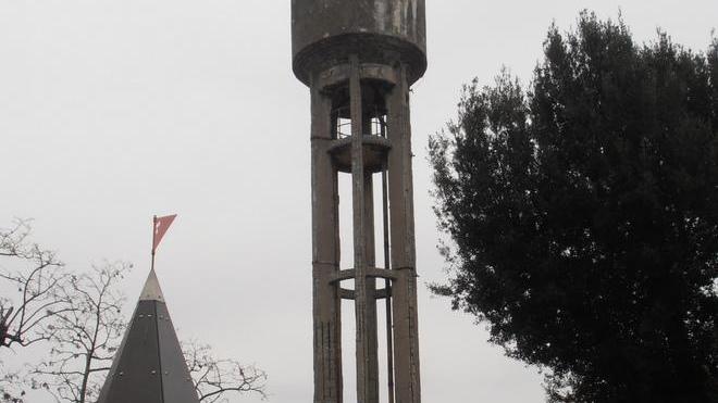 Il silos a rischio crollo del Parterre