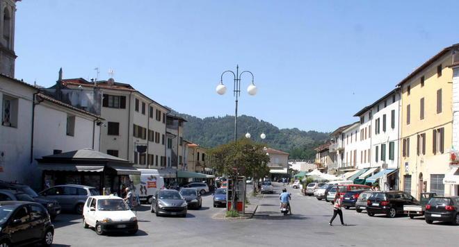 Portanuova senza auto l’isola pedonale divide 