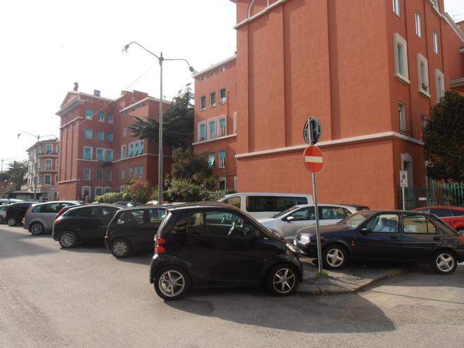Posti auto in largo Vaturi Il mugugno dei residenti 