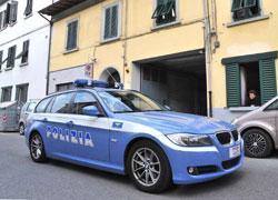 Rubano due furgoni, arrestati dopo un inseguimento 