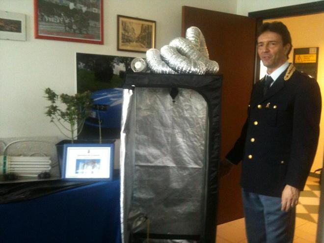 Litiga con il fidanzato, arrestata per spaccio 
