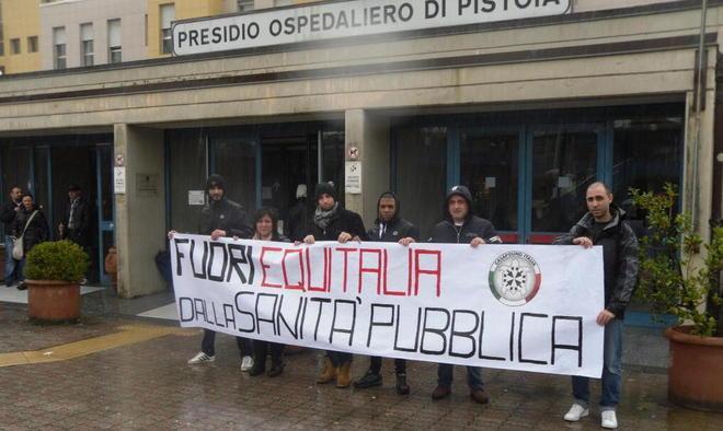 Casa Pound in piazza contro Equitalia 