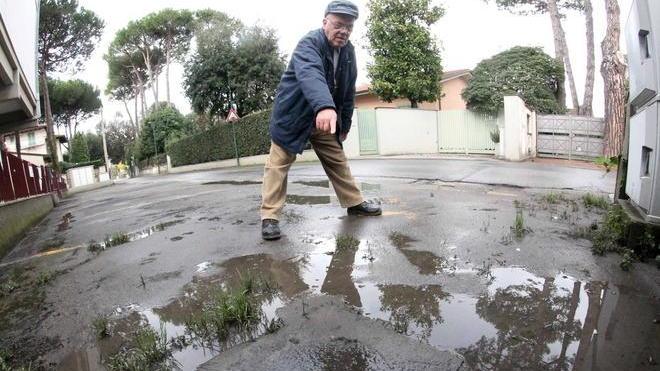 Fogne rotte, Tommasi nel mirino