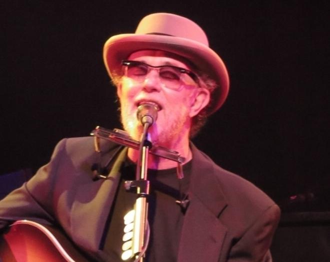 Francesco De Gregori canta gratis in piazza 