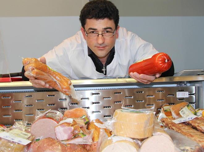 Le delicatessen della Romania sbarcano in via Ferrucci