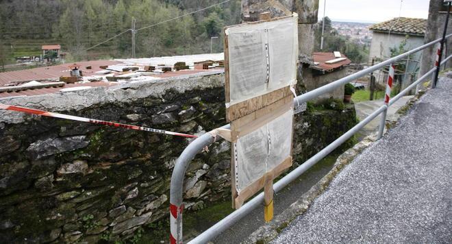 Noi, famiglie sfollate e dimenticate da tutti 