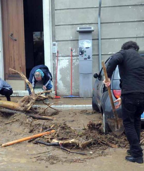 Primi assegni a oltre 300 alluvionati 