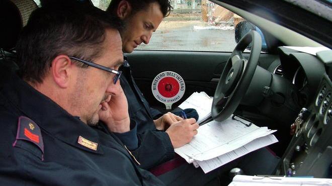 Dodici denunciati 87 multe, 24 sequestri