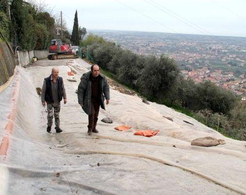 Il trekking nel paese franato 