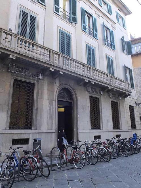 Alla CariFirenze in banca fino alle 20 