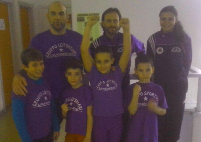 Che lottatori quei baby dello Sport Combat