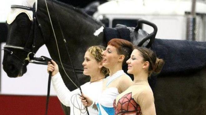 Aurora e Rossana sono a cavallo